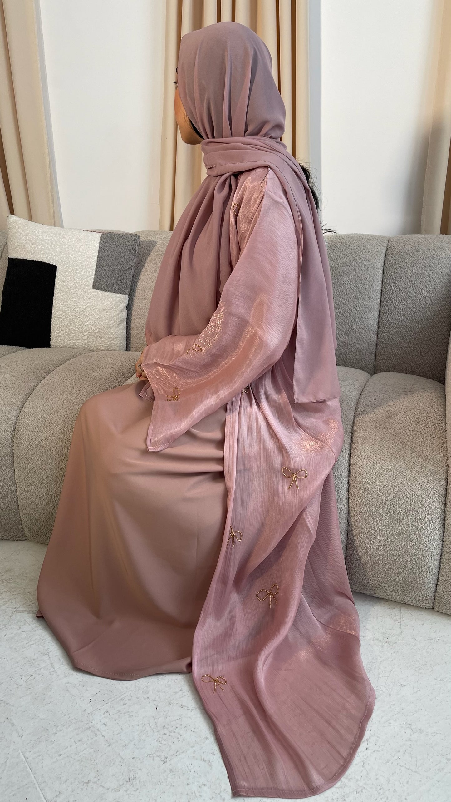 NAILA ABAYA