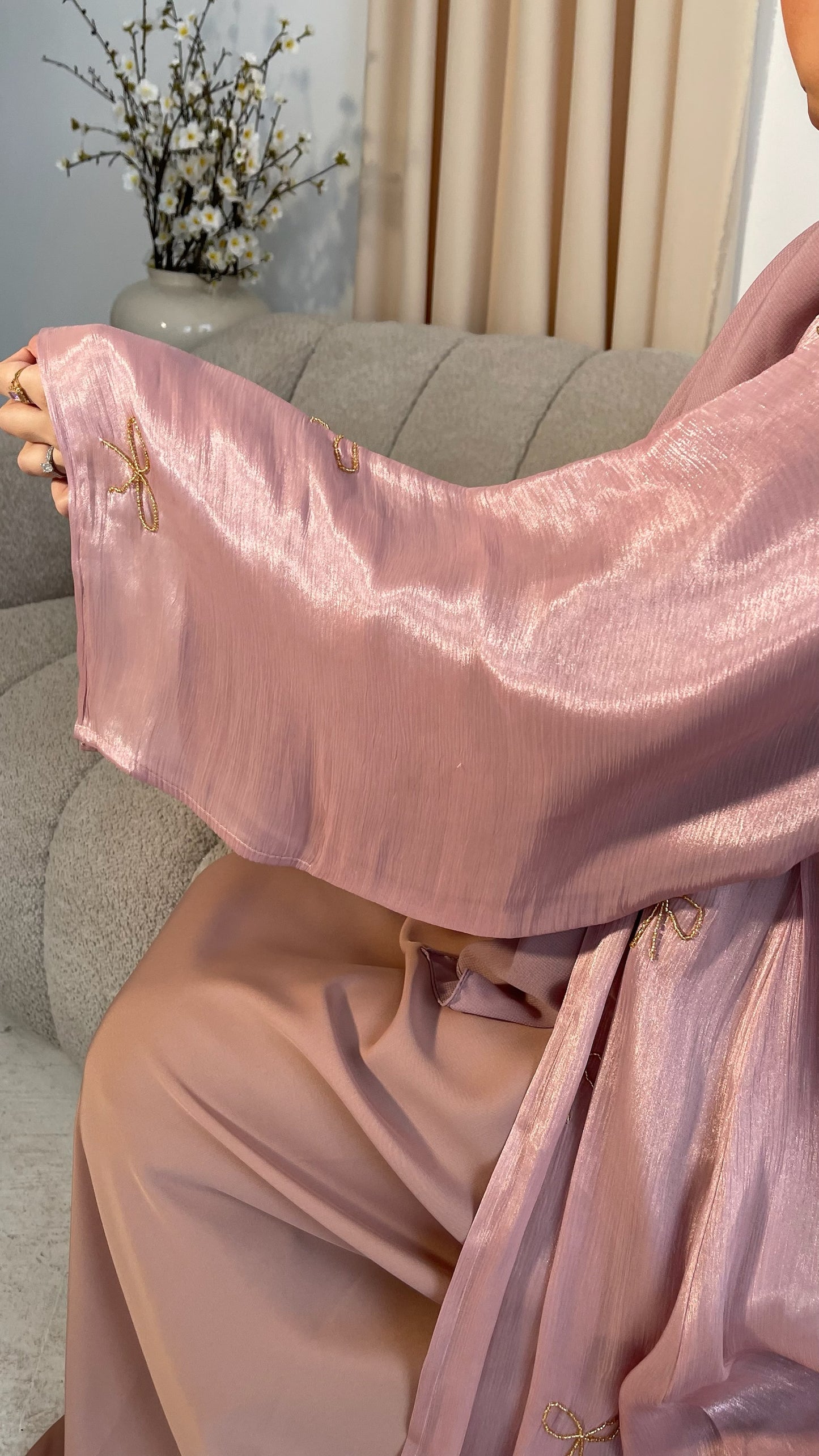 NAILA ABAYA