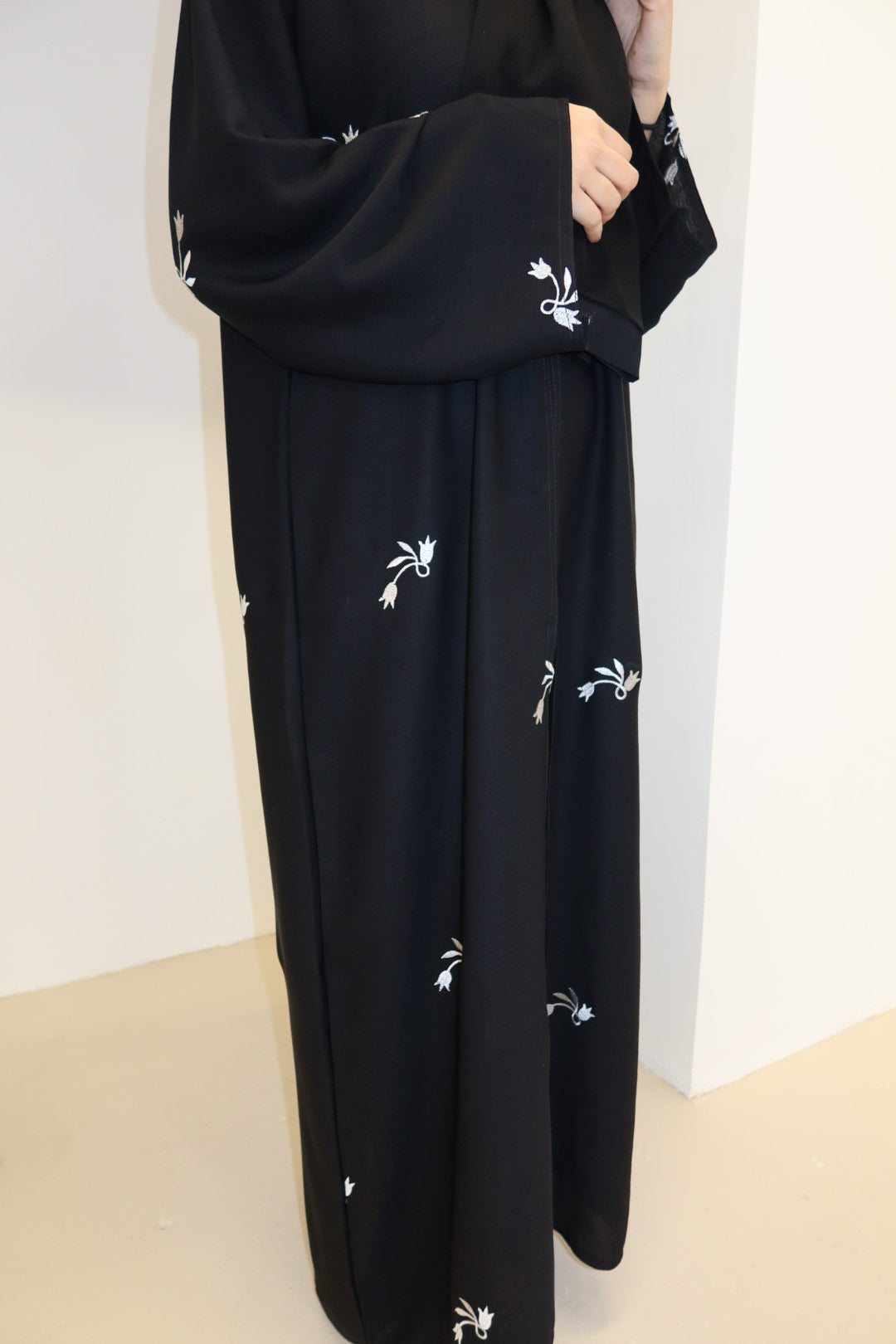 Warda Abaya
