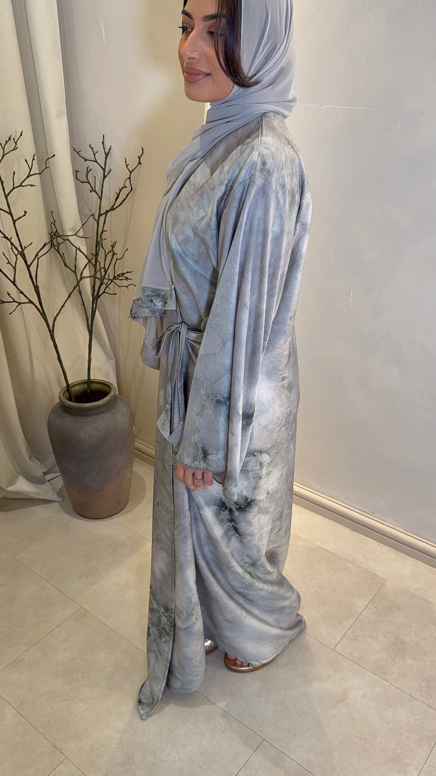 Layla Marble Abaya